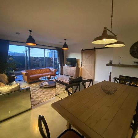 Black Stilt Retreat, Stunning Luxury Property Twizel Ngoại thất bức ảnh