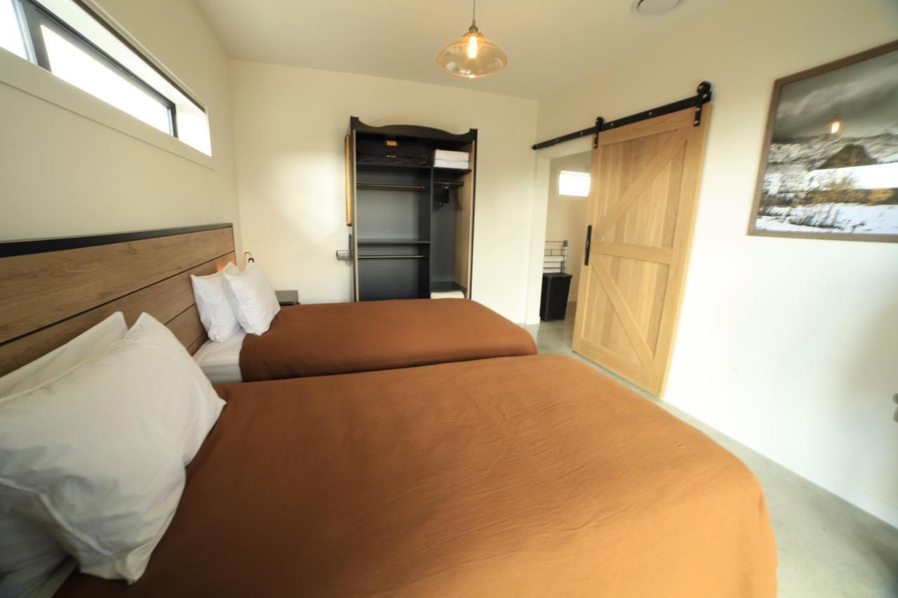 Black Stilt Retreat, Stunning Luxury Property Twizel Ngoại thất bức ảnh